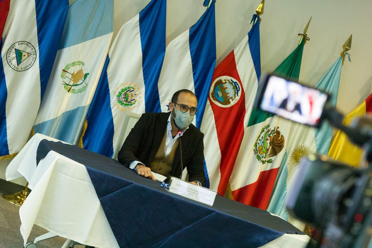 BCIE emite $875 millones en bonos para ejecutar proyectos verdes en El Salvador bcie-emite-875-millones-en-bonos-para-ejecutar-proyectos-verdes-en-el-salvador
